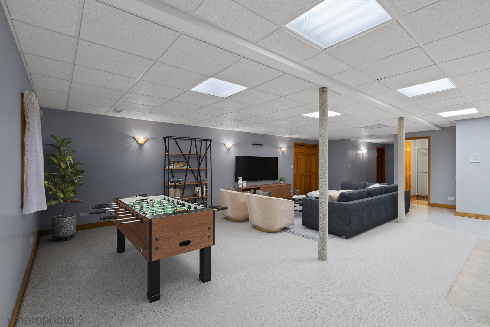 760 E Woodland Avenue, Addison, IL 60101