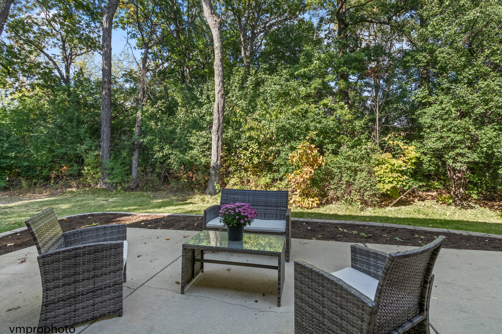 760 E Woodland Avenue, Addison, IL 60101