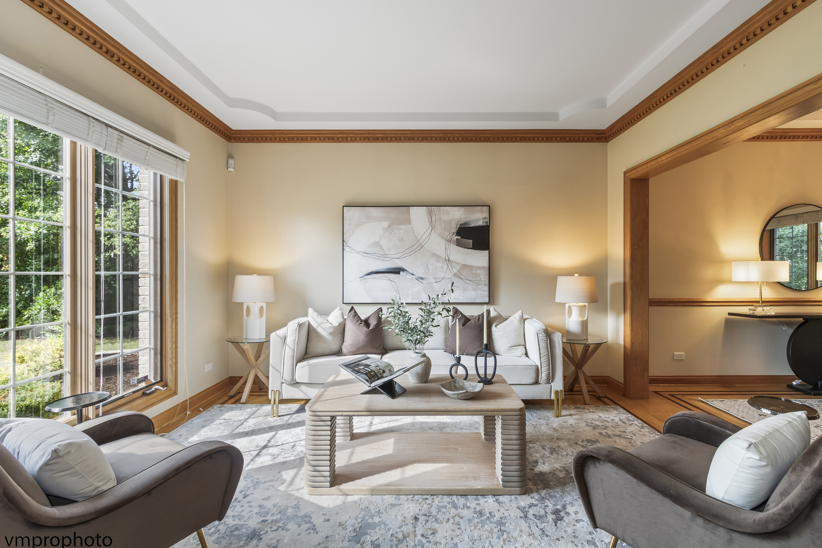 760 E Woodland Avenue, Addison, IL 60101