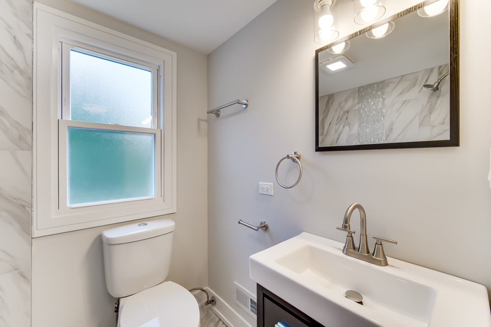 9701 S Avalon Avenue, Chicago, IL 60628