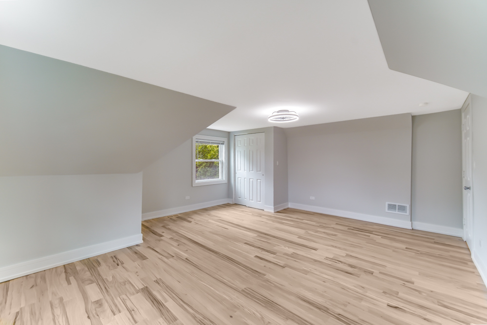 9701 S Avalon Avenue, Chicago, IL 60628