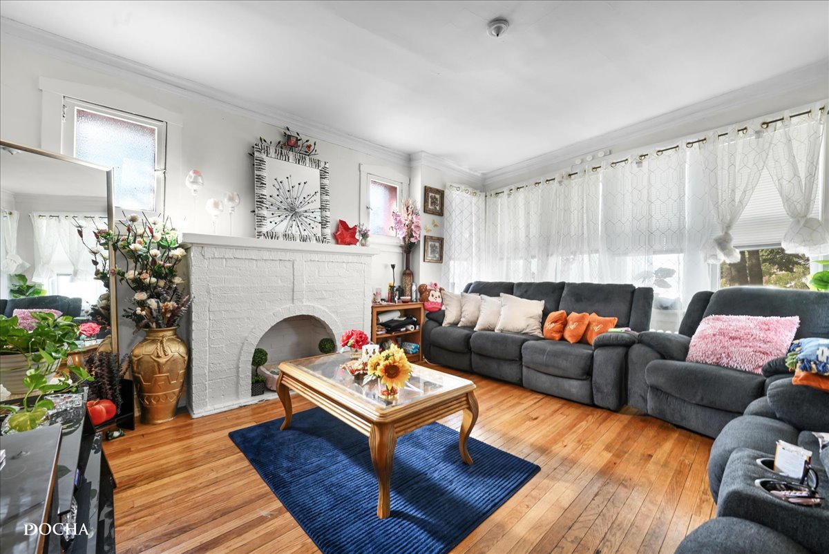 1014-1016 S Humphrey Avenue, Oak Park, IL 60304