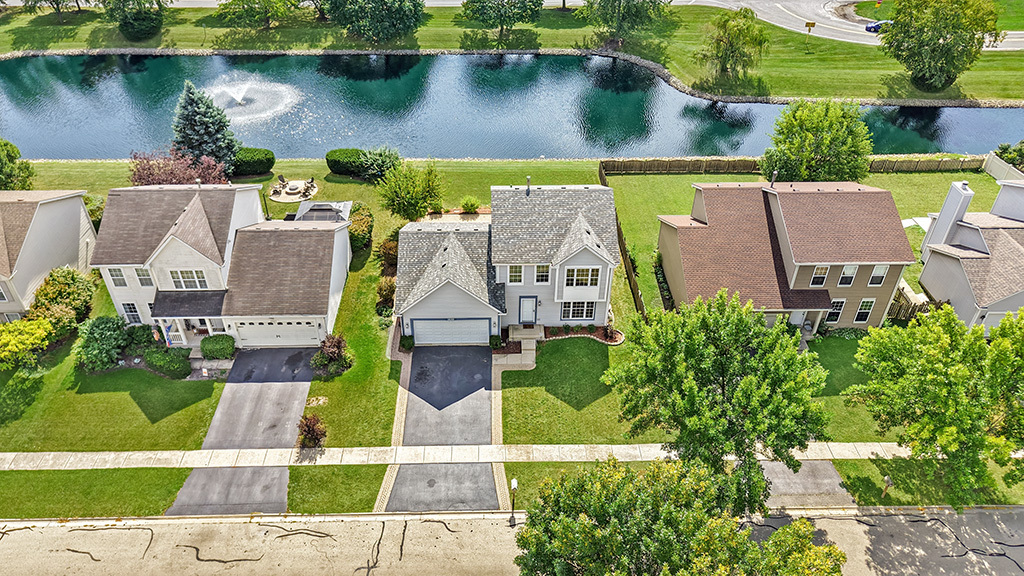 2033 Wedgewood Circle, Romeoville, IL 60446