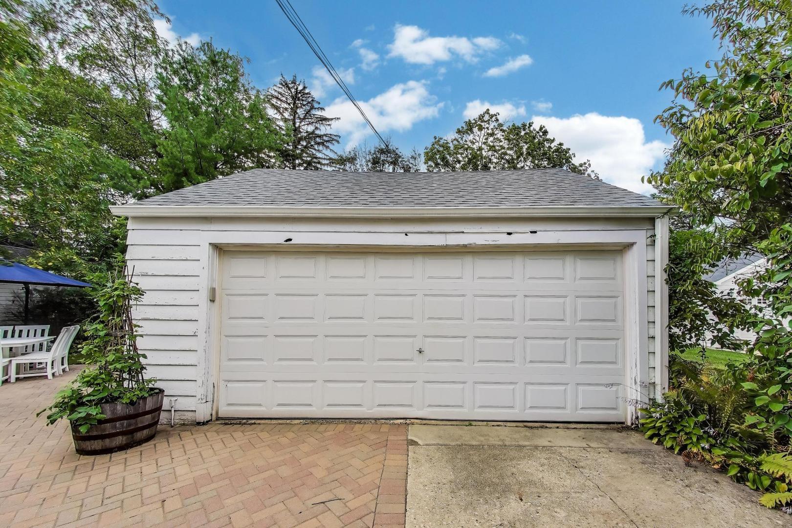 908 Lexington Street, Wheaton, IL 60187