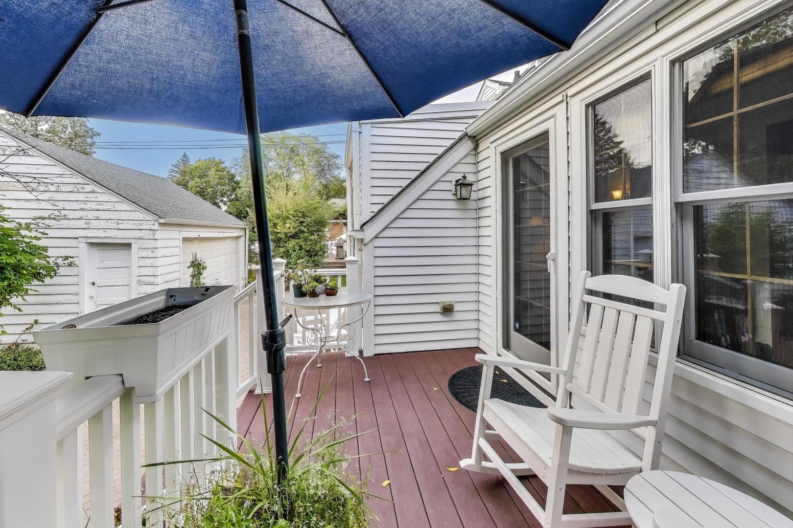 908 Lexington Street, Wheaton, IL 60187