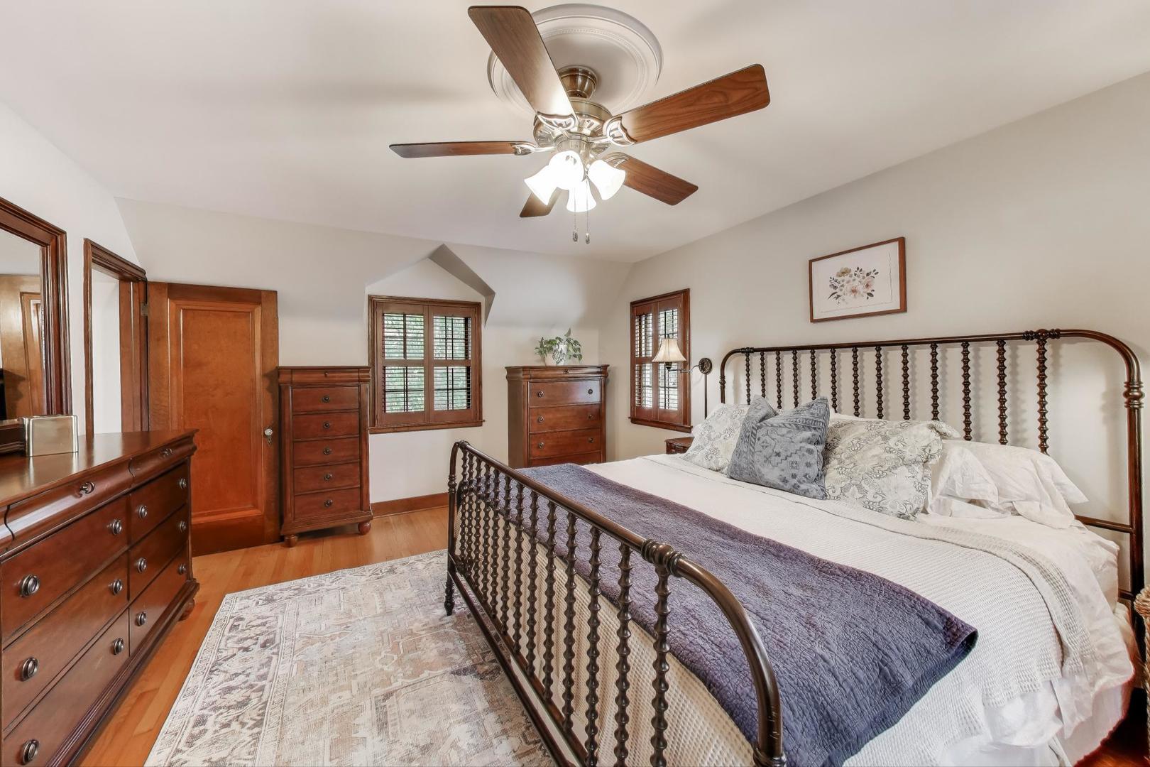 908 Lexington Street, Wheaton, IL 60187