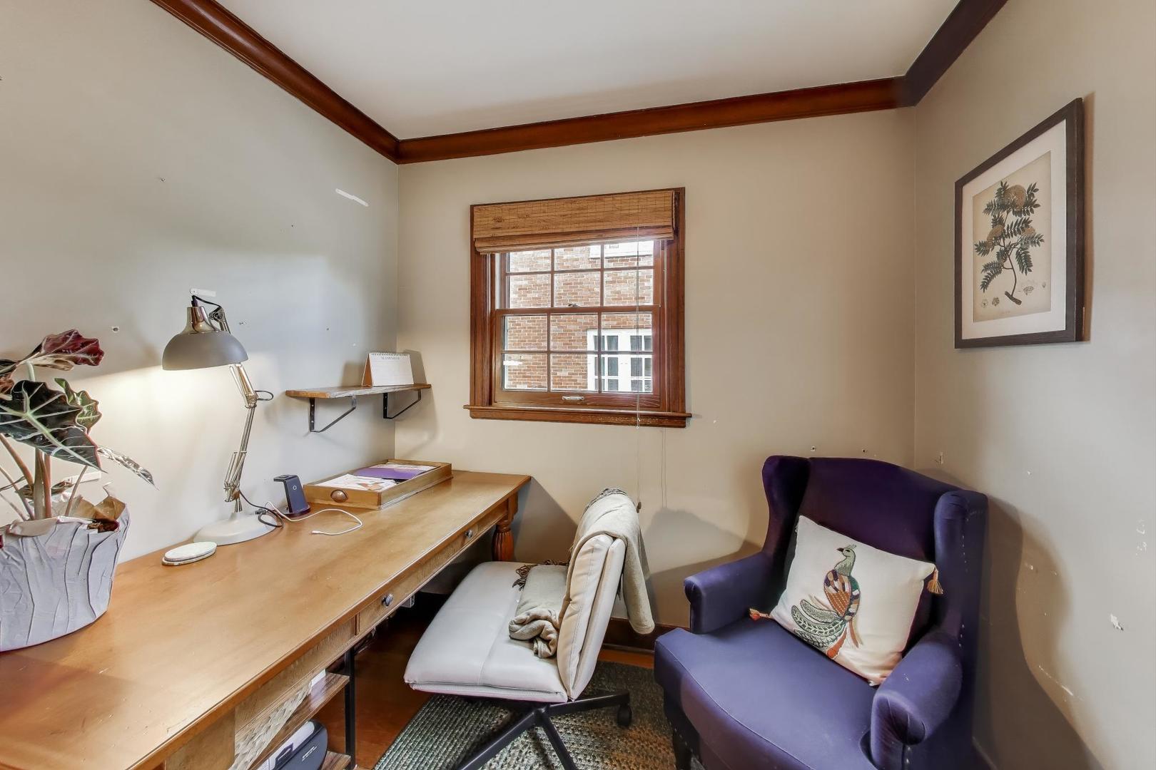 908 Lexington Street, Wheaton, IL 60187