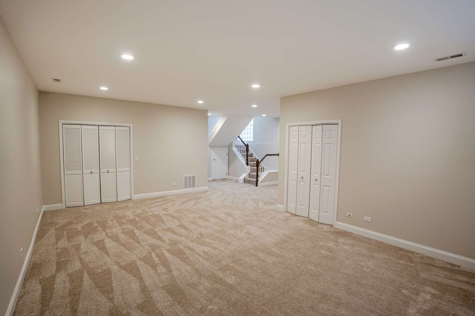 2449 W LOGAN Boulevard #1F, Chicago, IL 60647