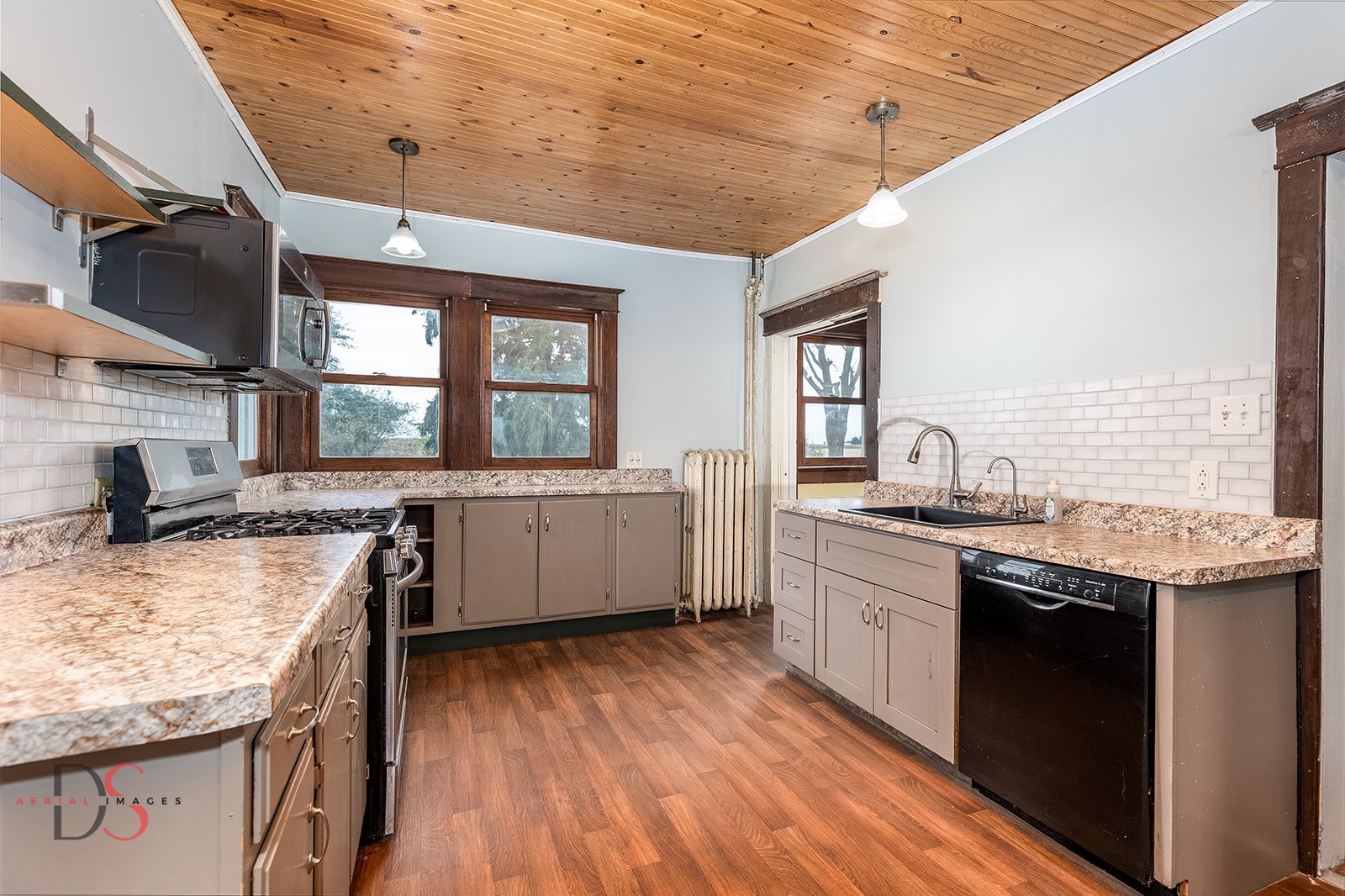 830 S Buffalo Road, Verona, IL 60479