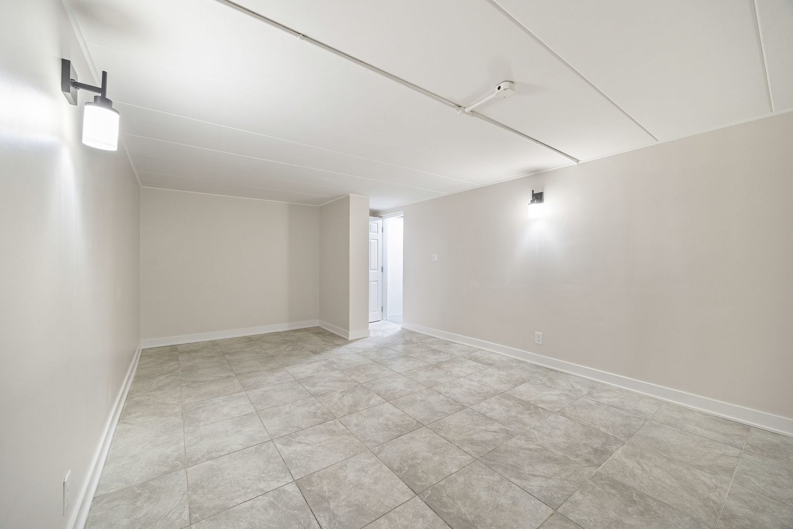 1142 N Boxwood Drive #B, Mount Prospect, IL 60056