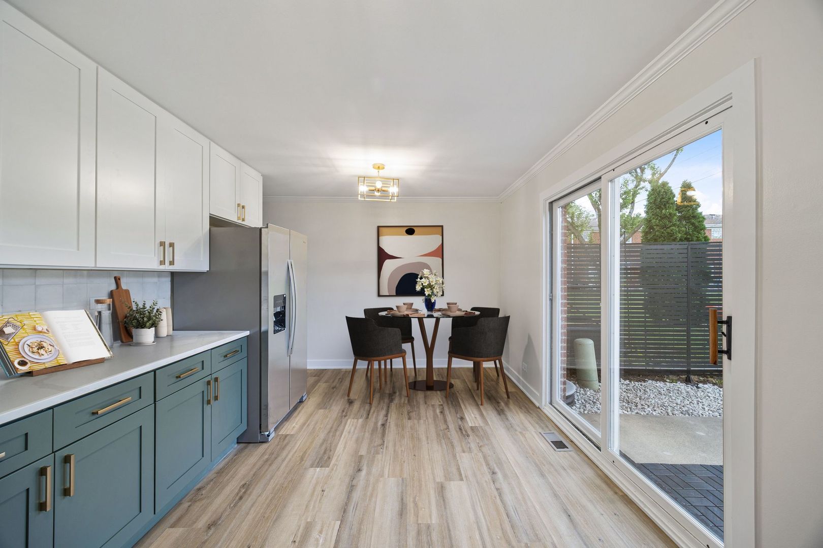 1142 N Boxwood Drive #B, Mount Prospect, IL 60056