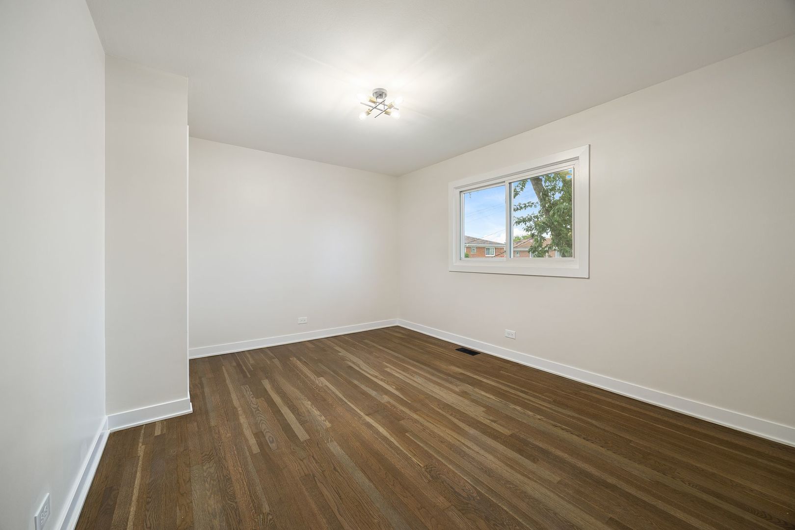 1142 N Boxwood Drive #B, Mount Prospect, IL 60056