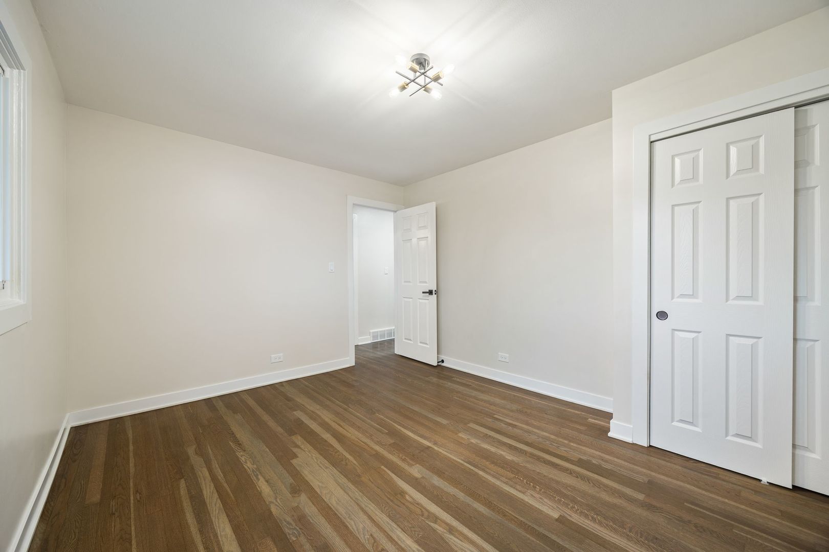 1142 N Boxwood Drive #B, Mount Prospect, IL 60056