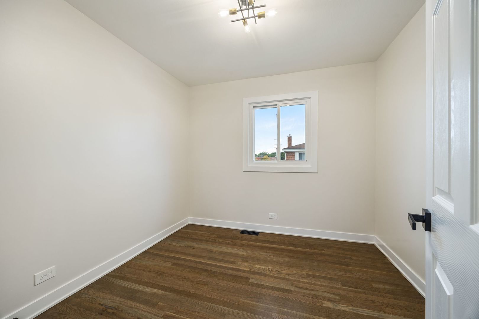 1142 N Boxwood Drive #B, Mount Prospect, IL 60056