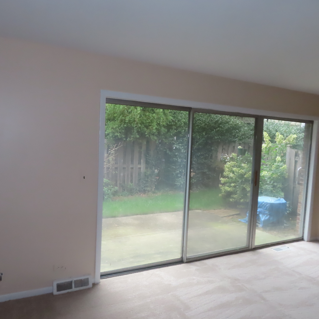 1855 Tanglewood Drive #F, Glenview, IL 60025