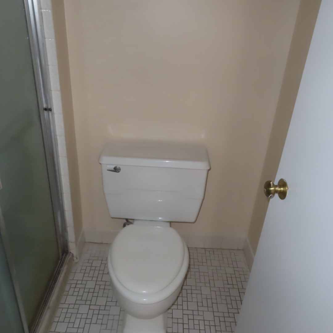 1855 Tanglewood Drive #F, Glenview, IL 60025