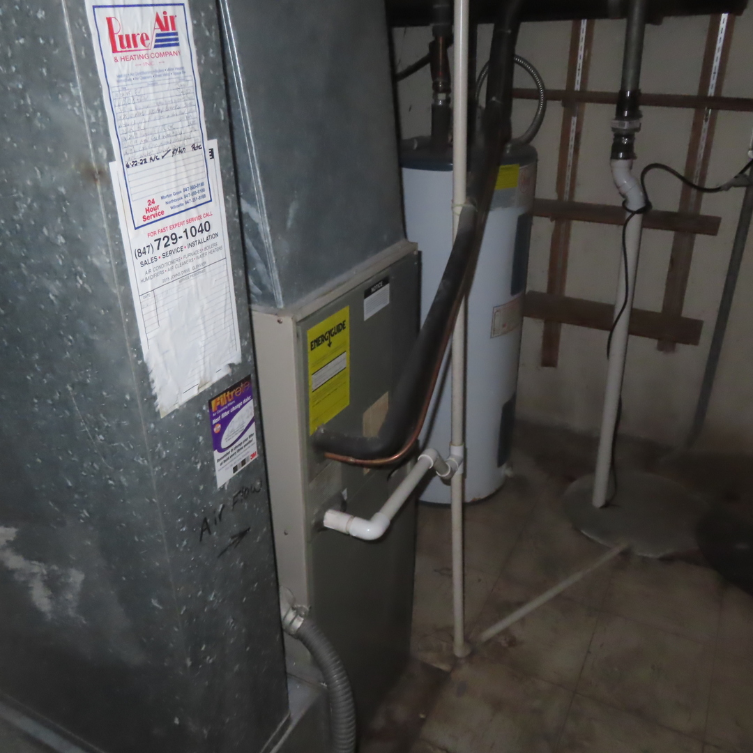 1855 Tanglewood Drive #F, Glenview, IL 60025