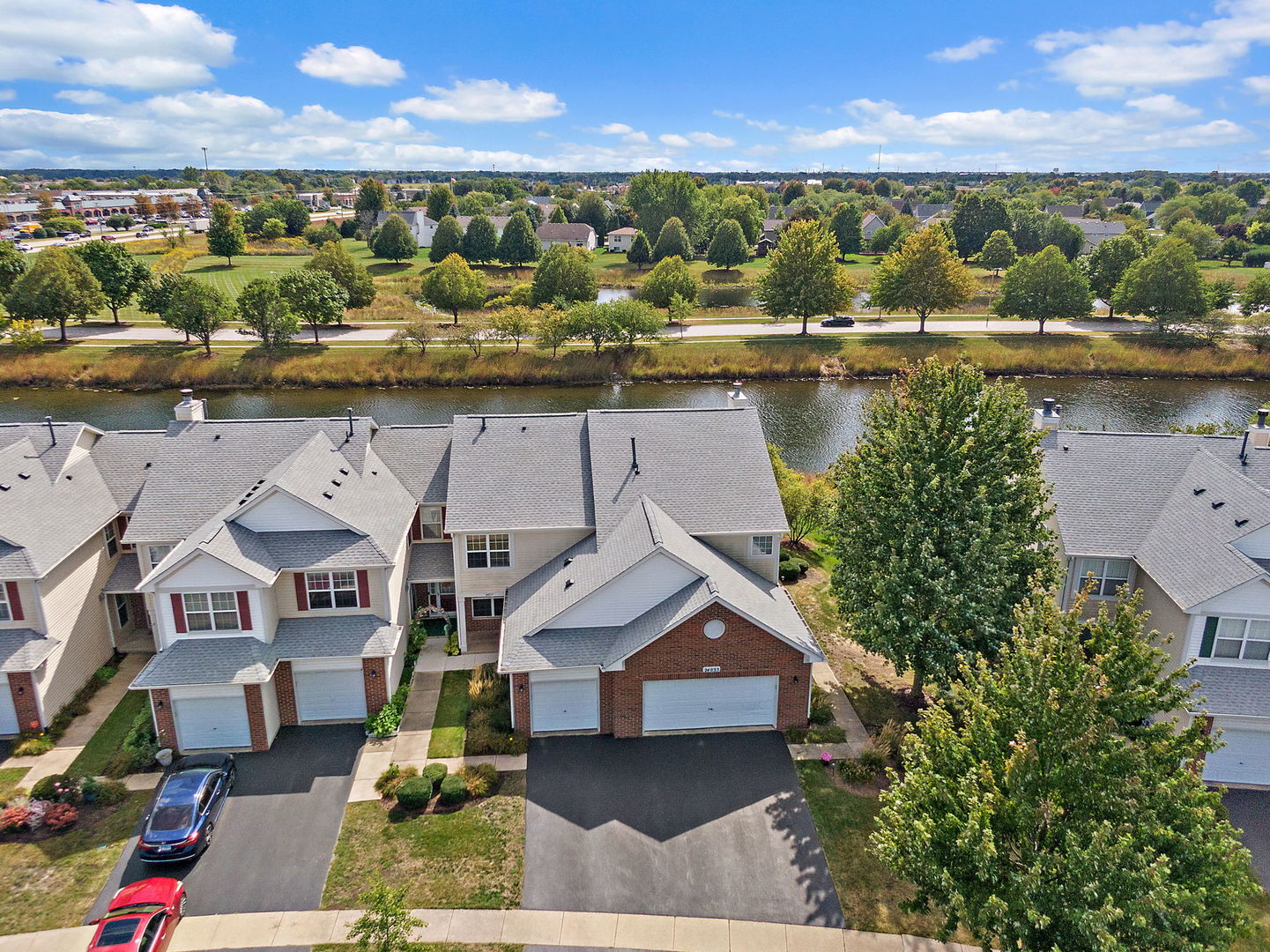 24037 W Pear Tree Circle, Plainfield, IL 60585