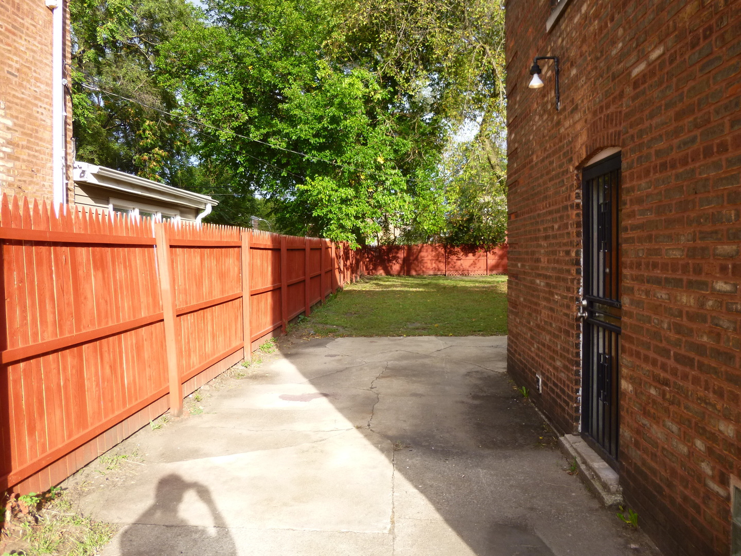 9813 S Calhoun Avenue, Chicago, IL 60617