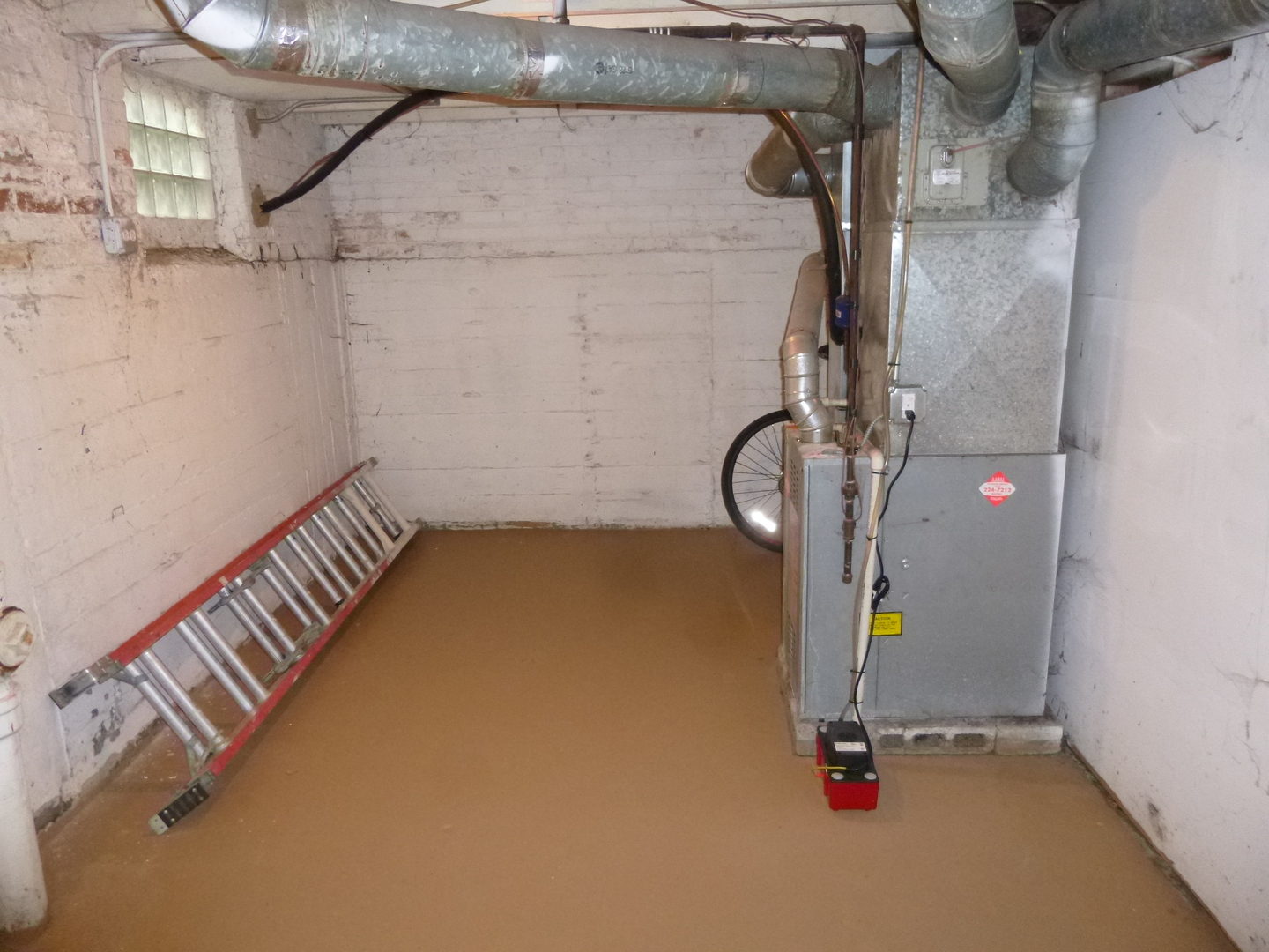 9813 S Calhoun Avenue, Chicago, IL 60617