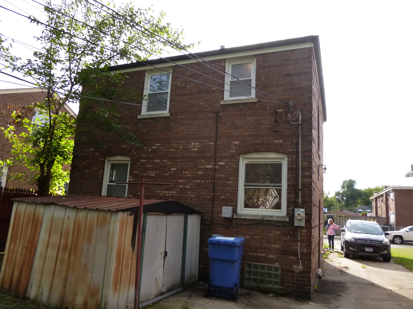 9813 S Calhoun Avenue, Chicago, IL 60617