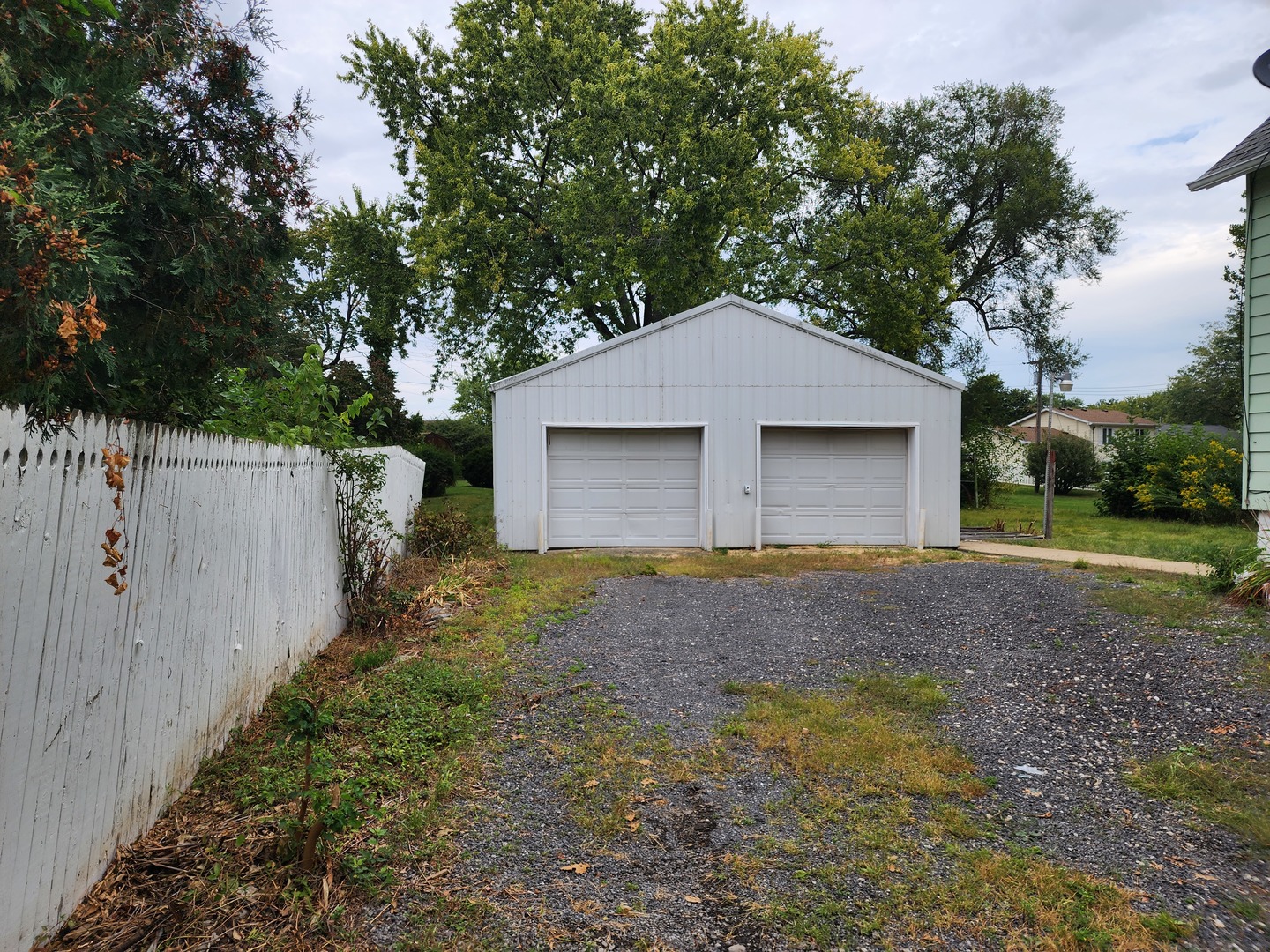 395 E 1st Avenue, Clifton, IL 60927