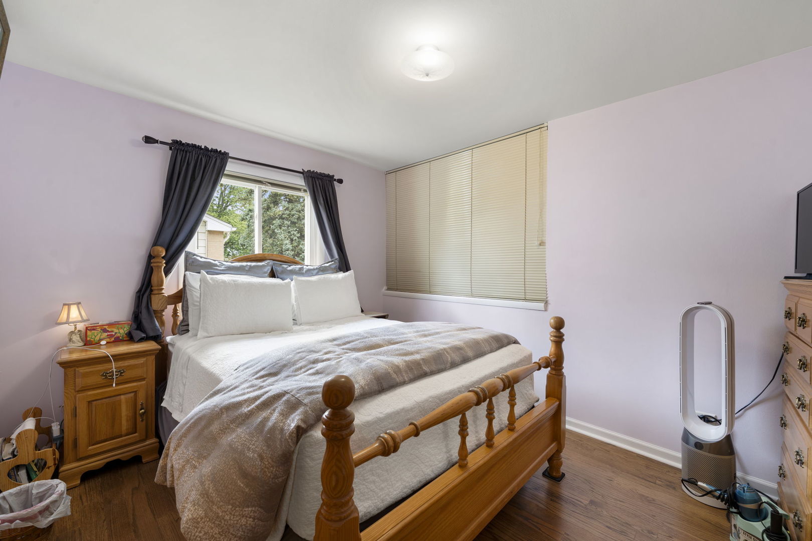 100 Des Plaines Lane, Hoffman Estates, IL 60169