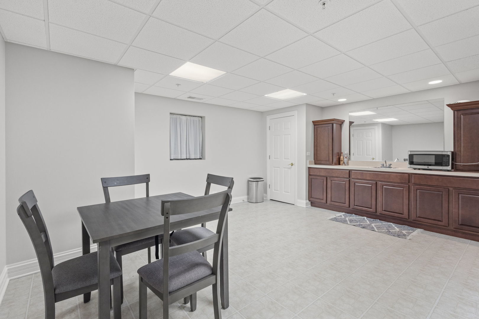 722 N NORTHWEST Highway #A, Park Ridge, IL 60068
