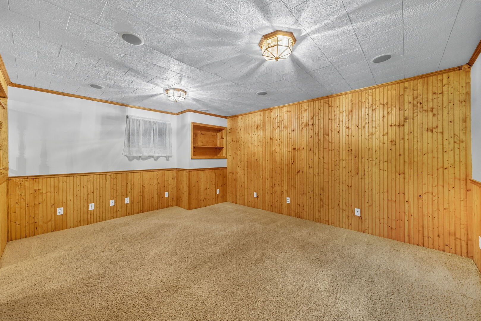 2532 N 4645th Road #A, Somonauk, IL 60552