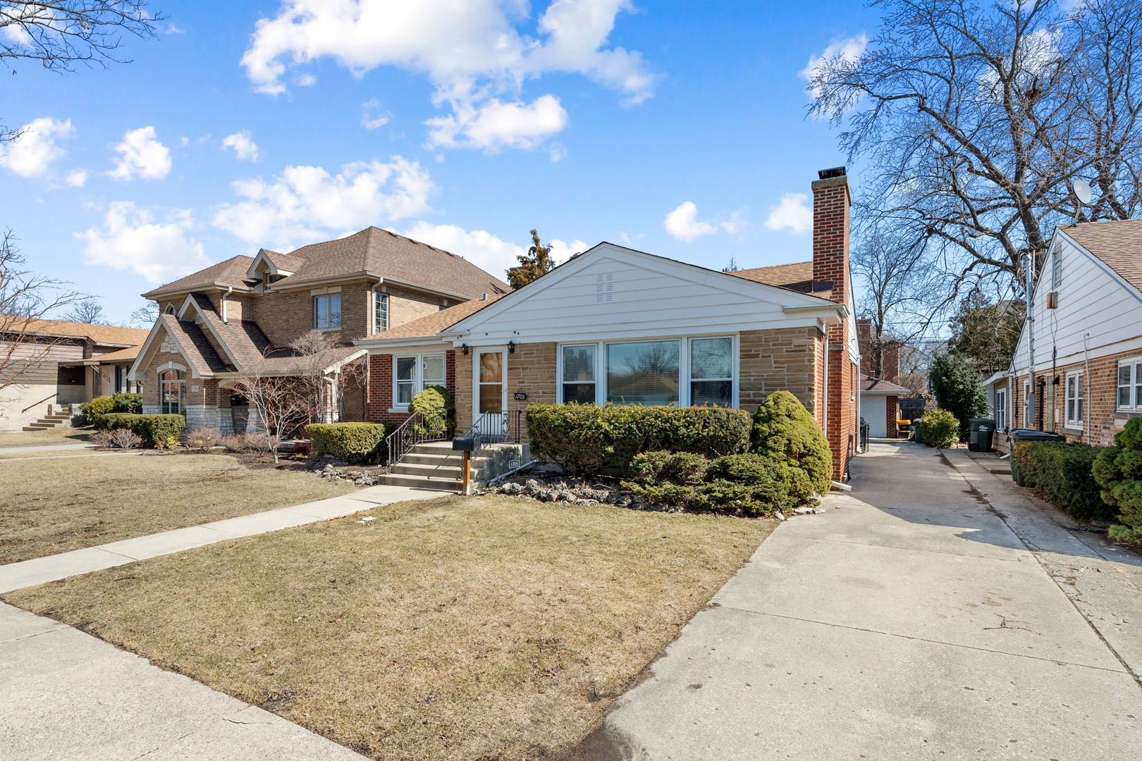 1705 S Crescent Avenue, Park Ridge, IL 60068