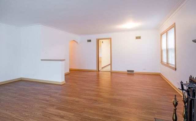 1705 S Crescent Avenue, Park Ridge, IL 60068