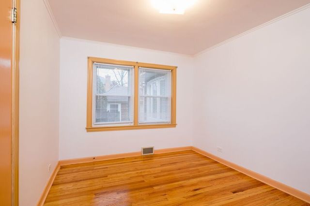 1705 S Crescent Avenue, Park Ridge, IL 60068