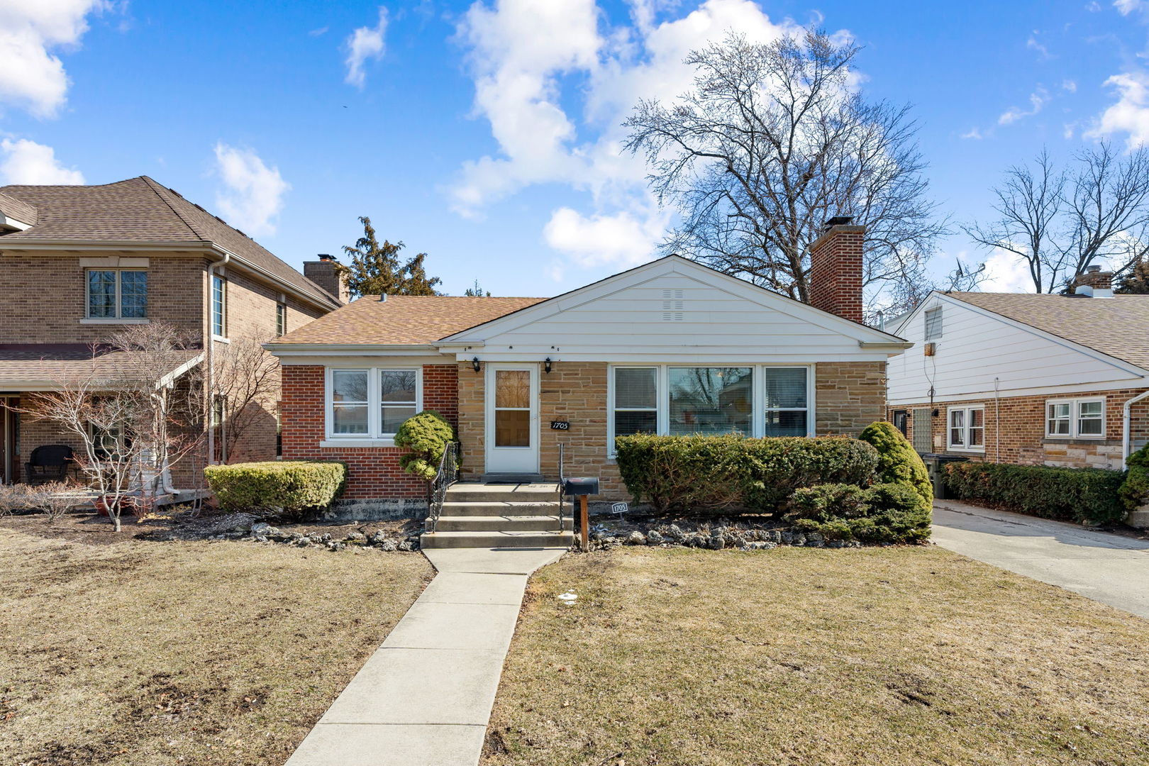 1705 S Crescent Avenue, Park Ridge, IL 60068