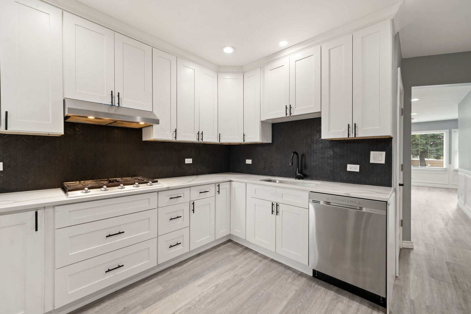 4630 W Montana Street, Chicago, IL 60639