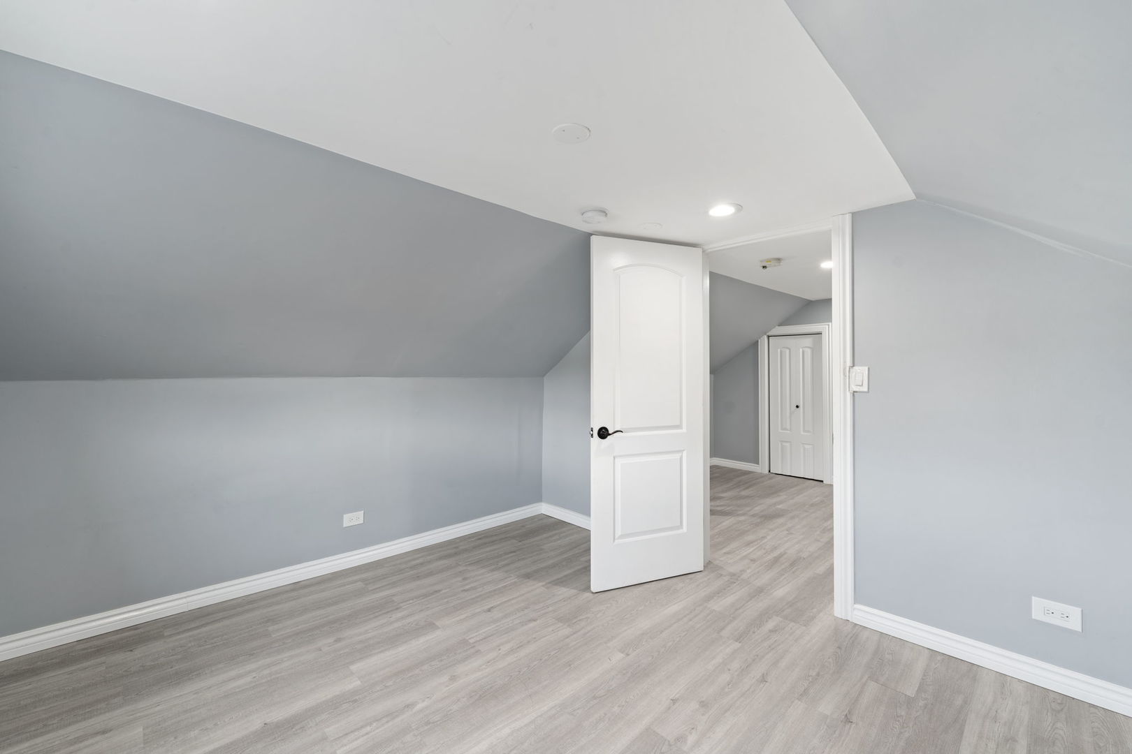 4630 W Montana Street, Chicago, IL 60639