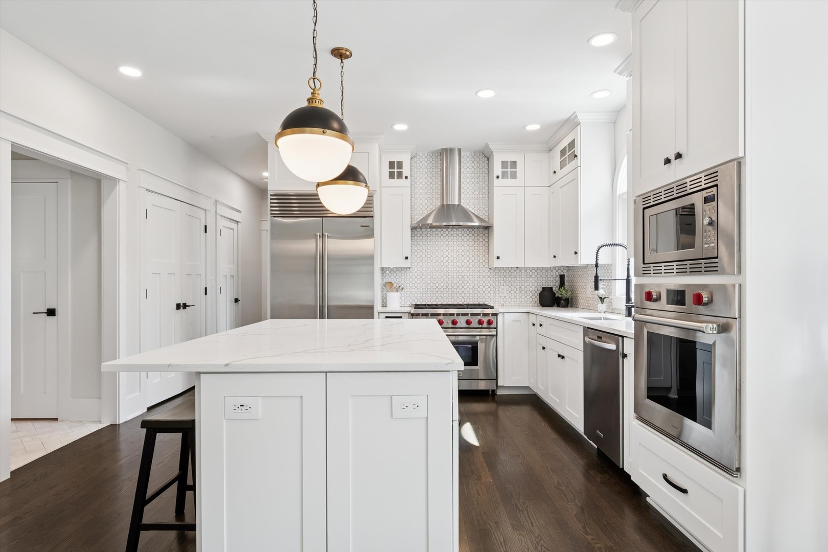 10526 Royal Porthcawl Drive, Naperville, IL 60564