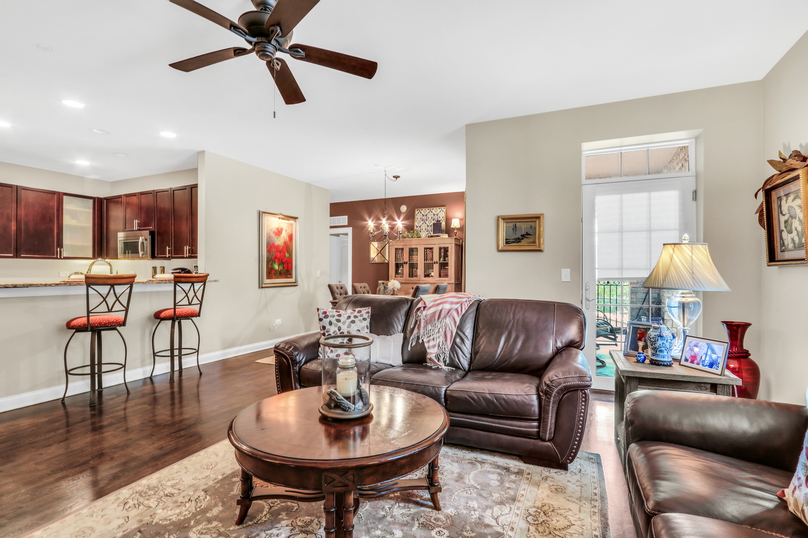 1800 Amberley Court #110, Lake Forest, IL 60045