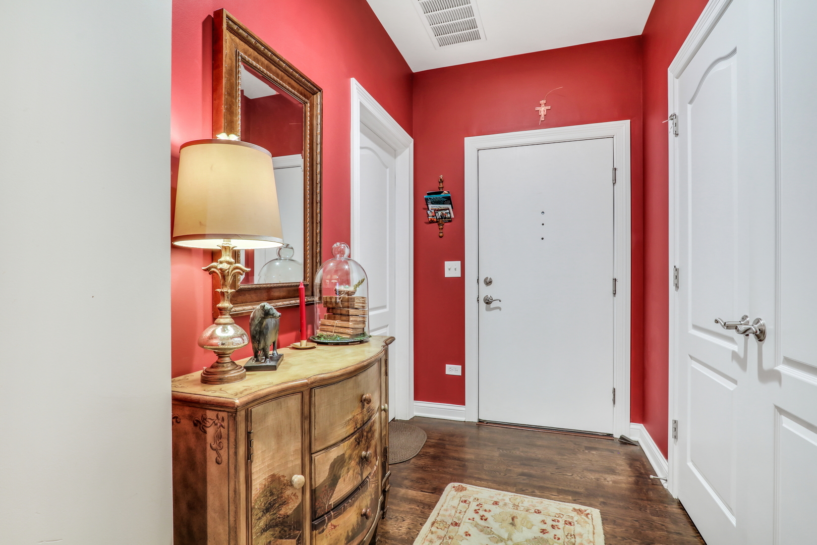 1800 Amberley Court #110, Lake Forest, IL 60045
