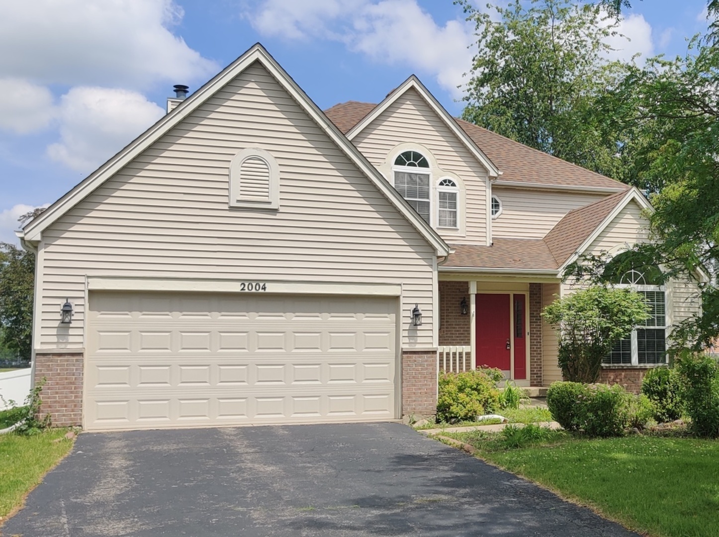 2004 Chestnut Grove Drive, Plainfield, IL 60586