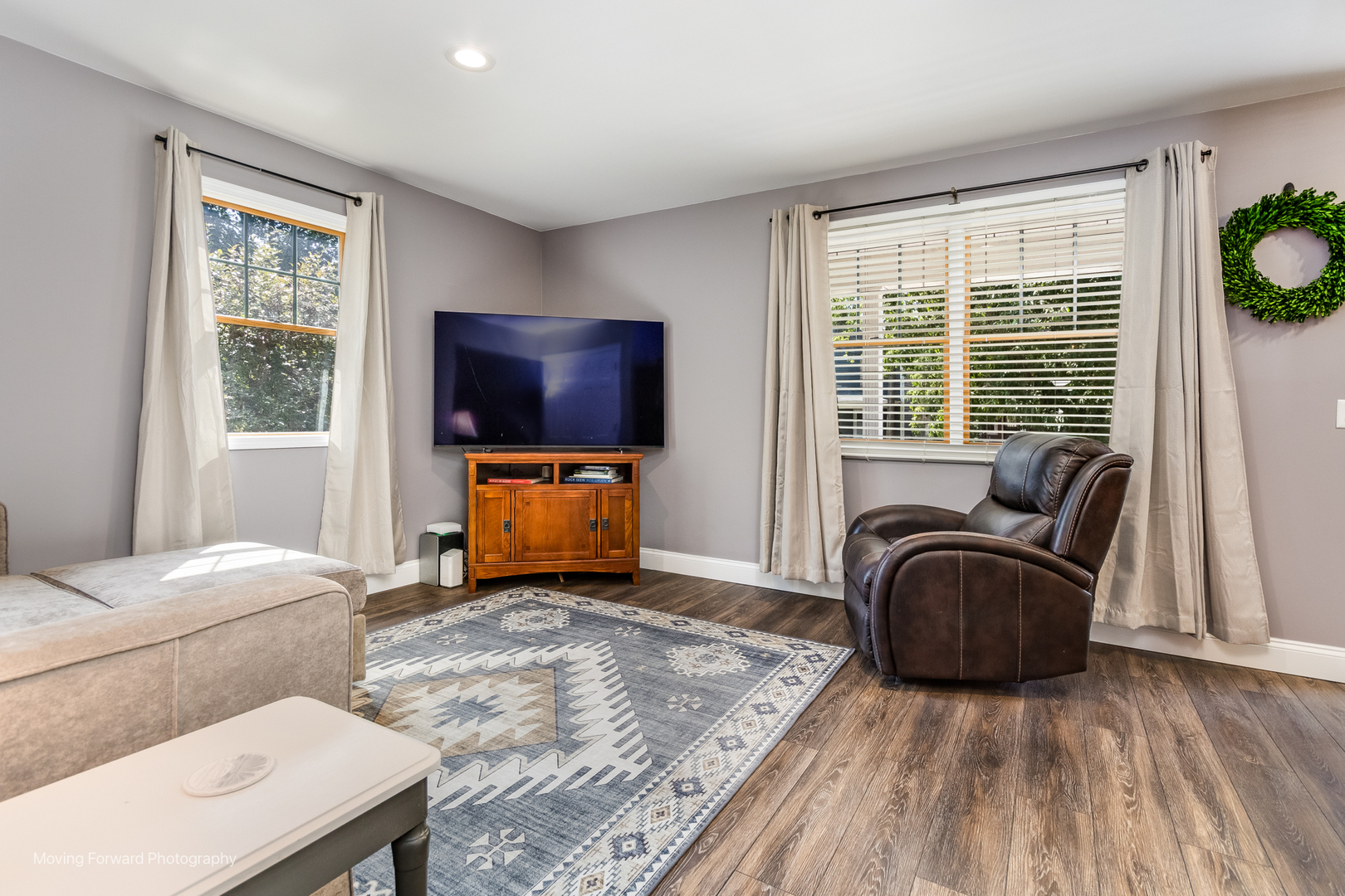 448 South Avenue, Aurora, IL 60505