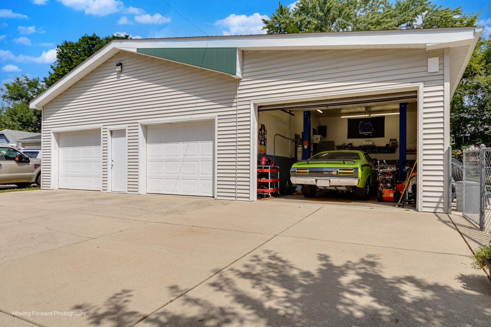 448 South Avenue, Aurora, IL 60505