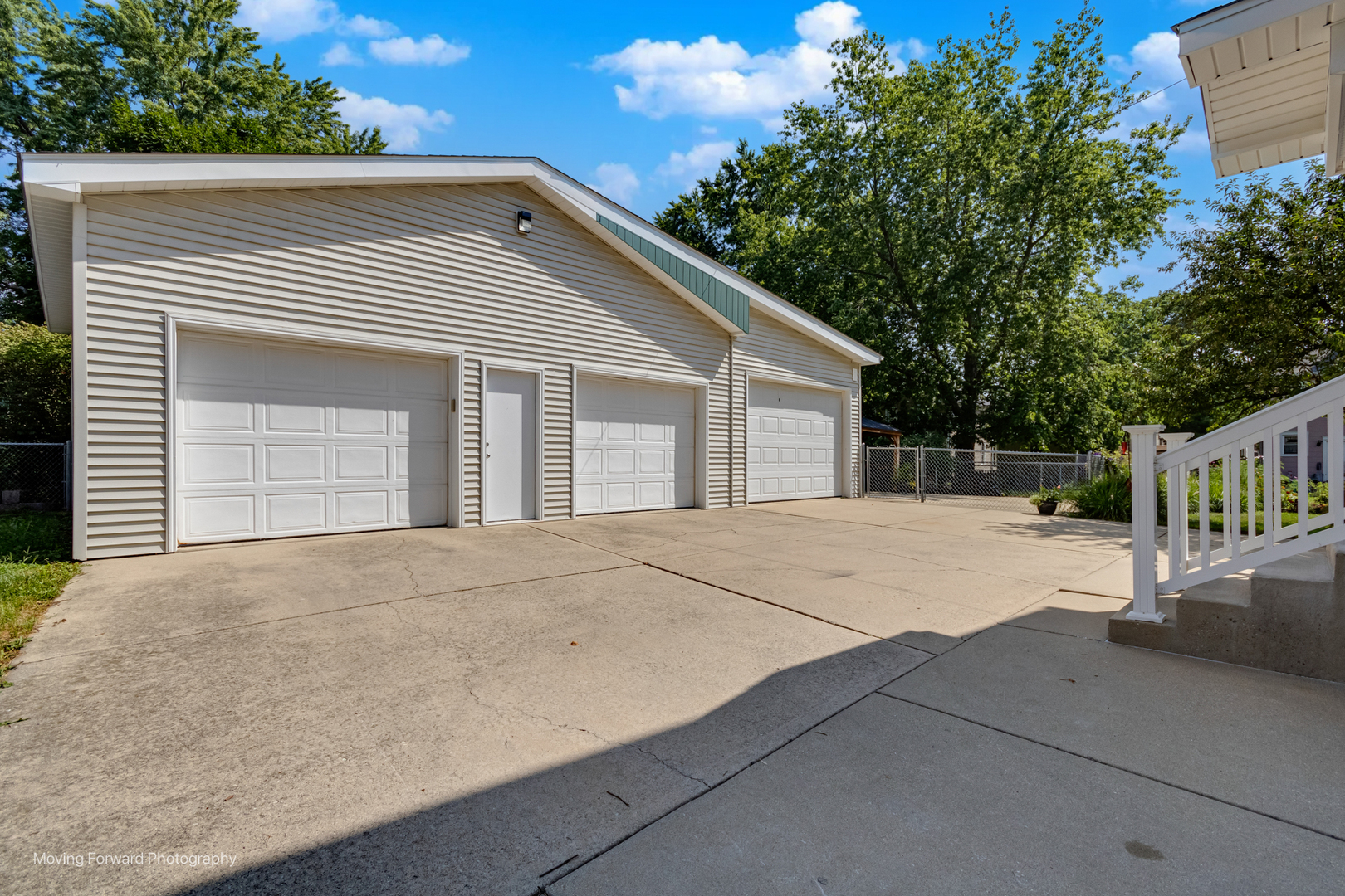 448 South Avenue, Aurora, IL 60505