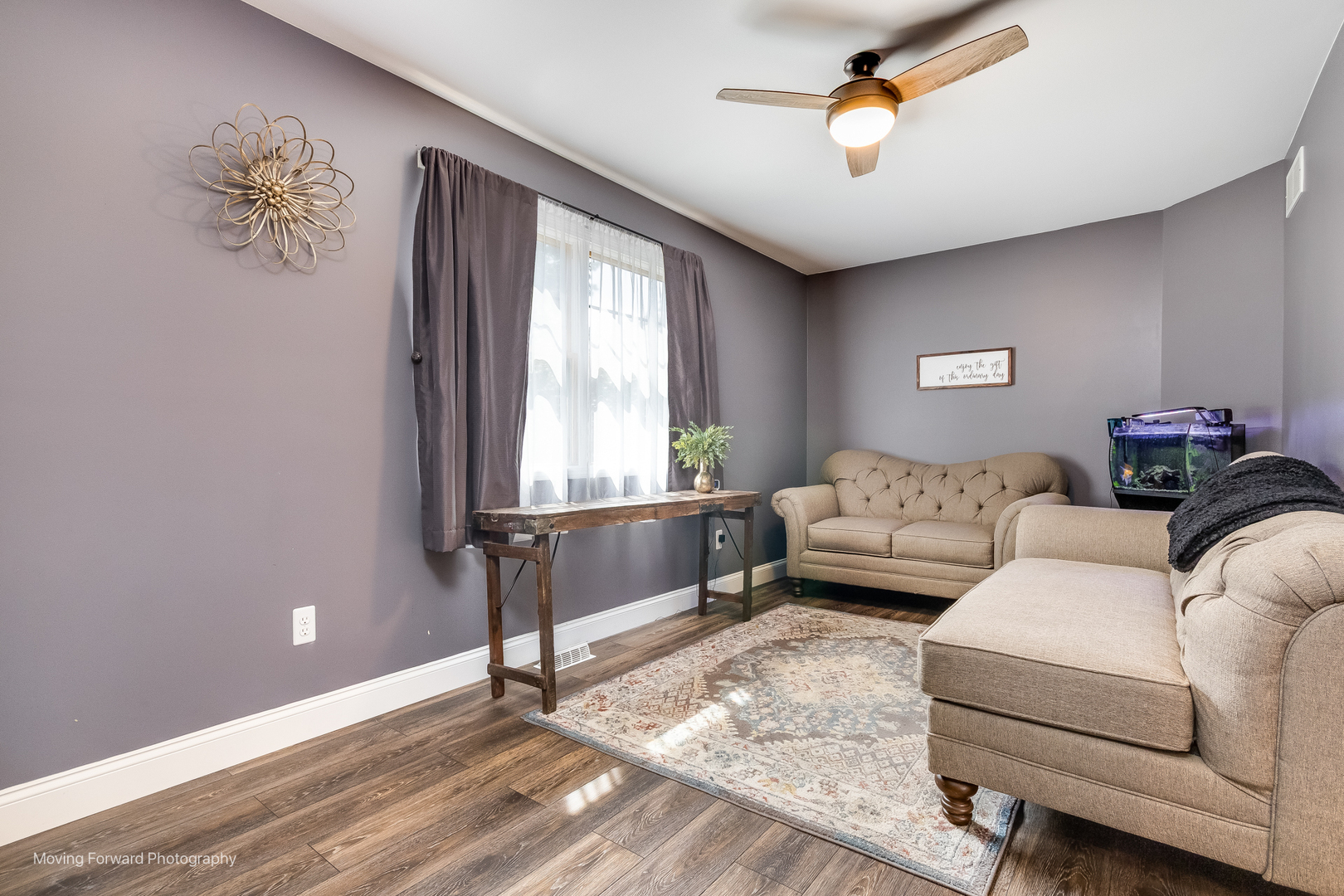 448 South Avenue, Aurora, IL 60505