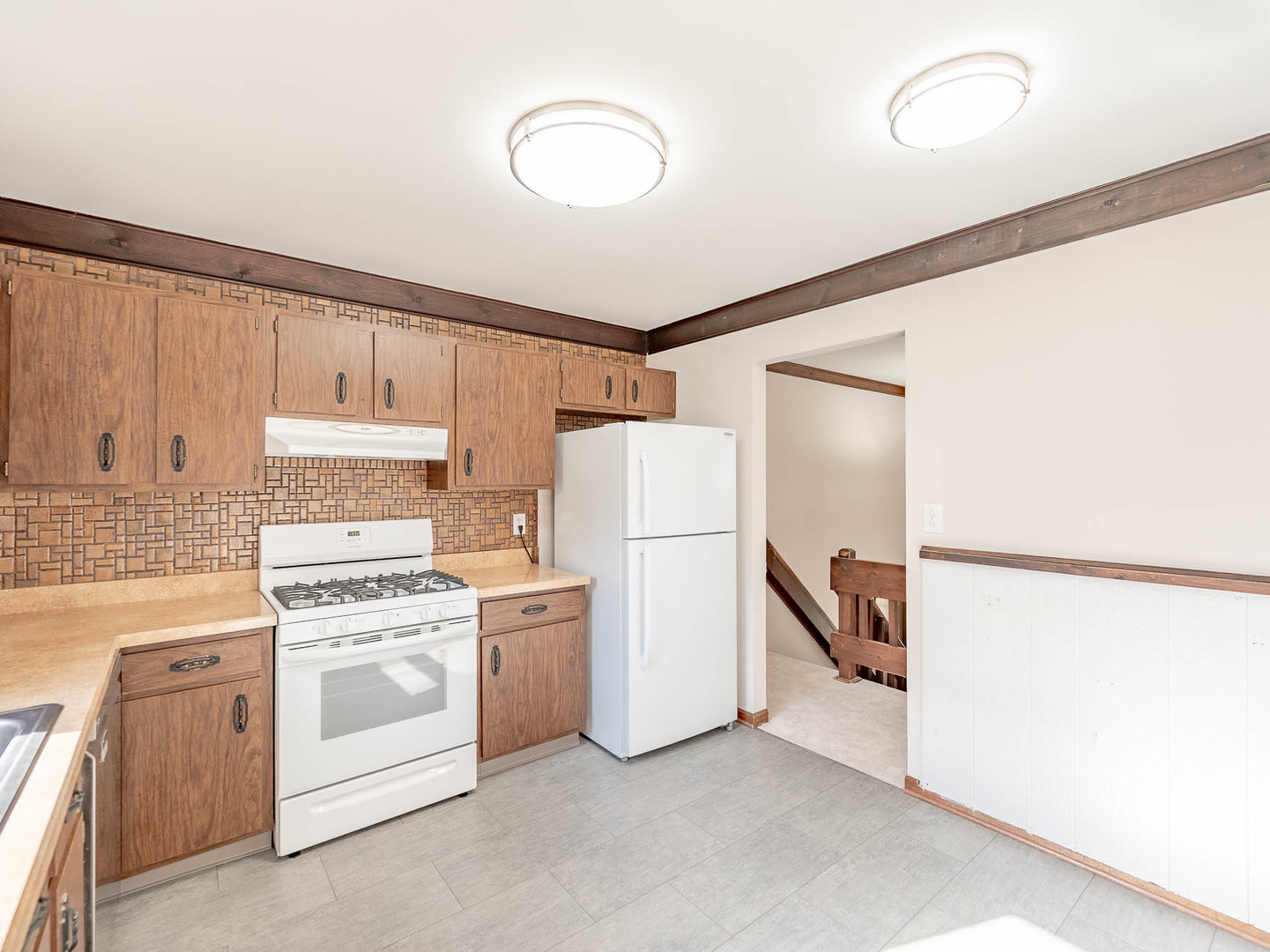 607 Silbury Court, McHenry, IL 60050