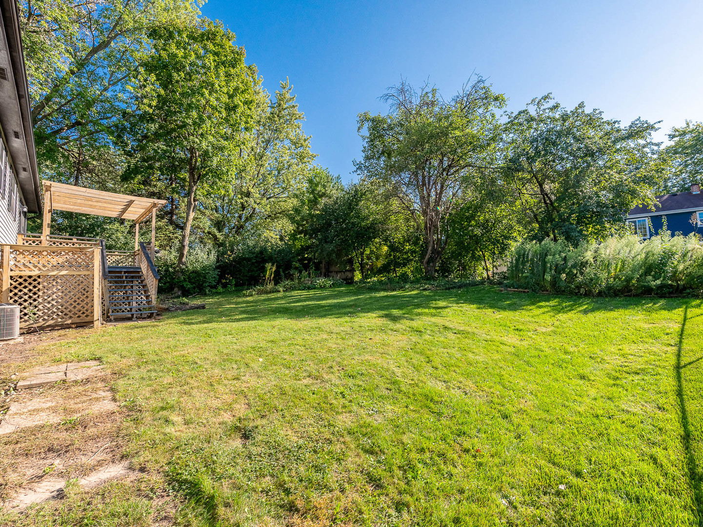 607 Silbury Court, McHenry, IL 60050