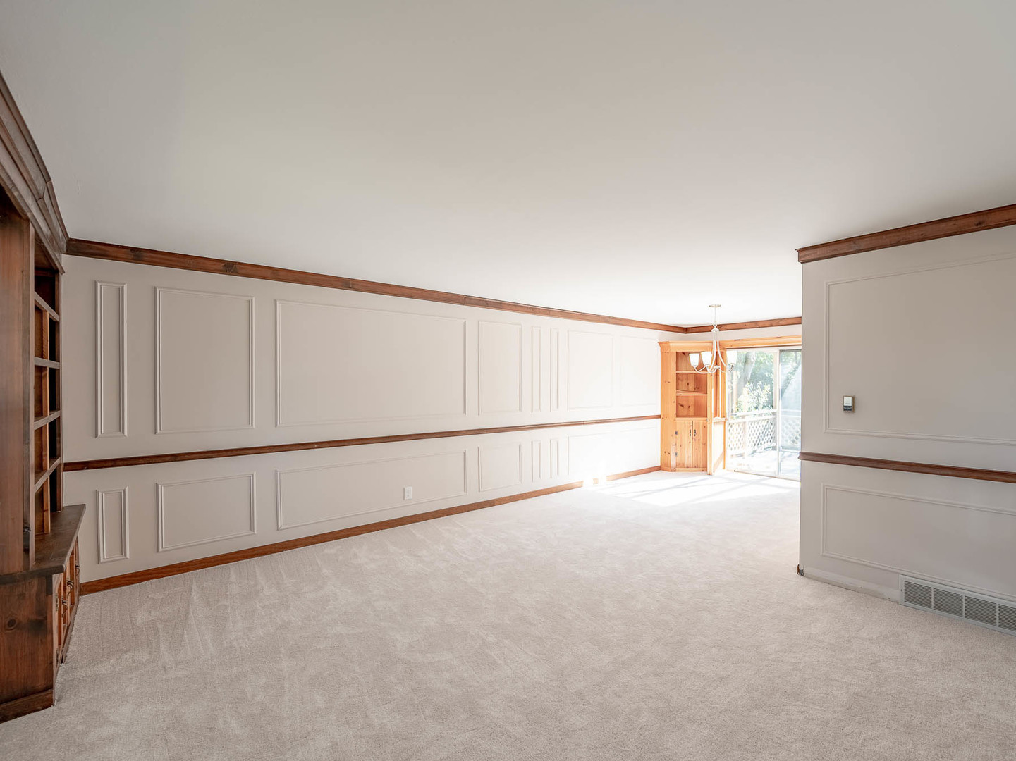 607 Silbury Court, McHenry, IL 60050