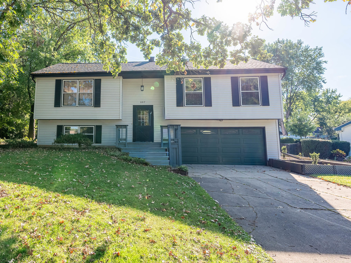 607 Silbury Court, McHenry, IL 60050
