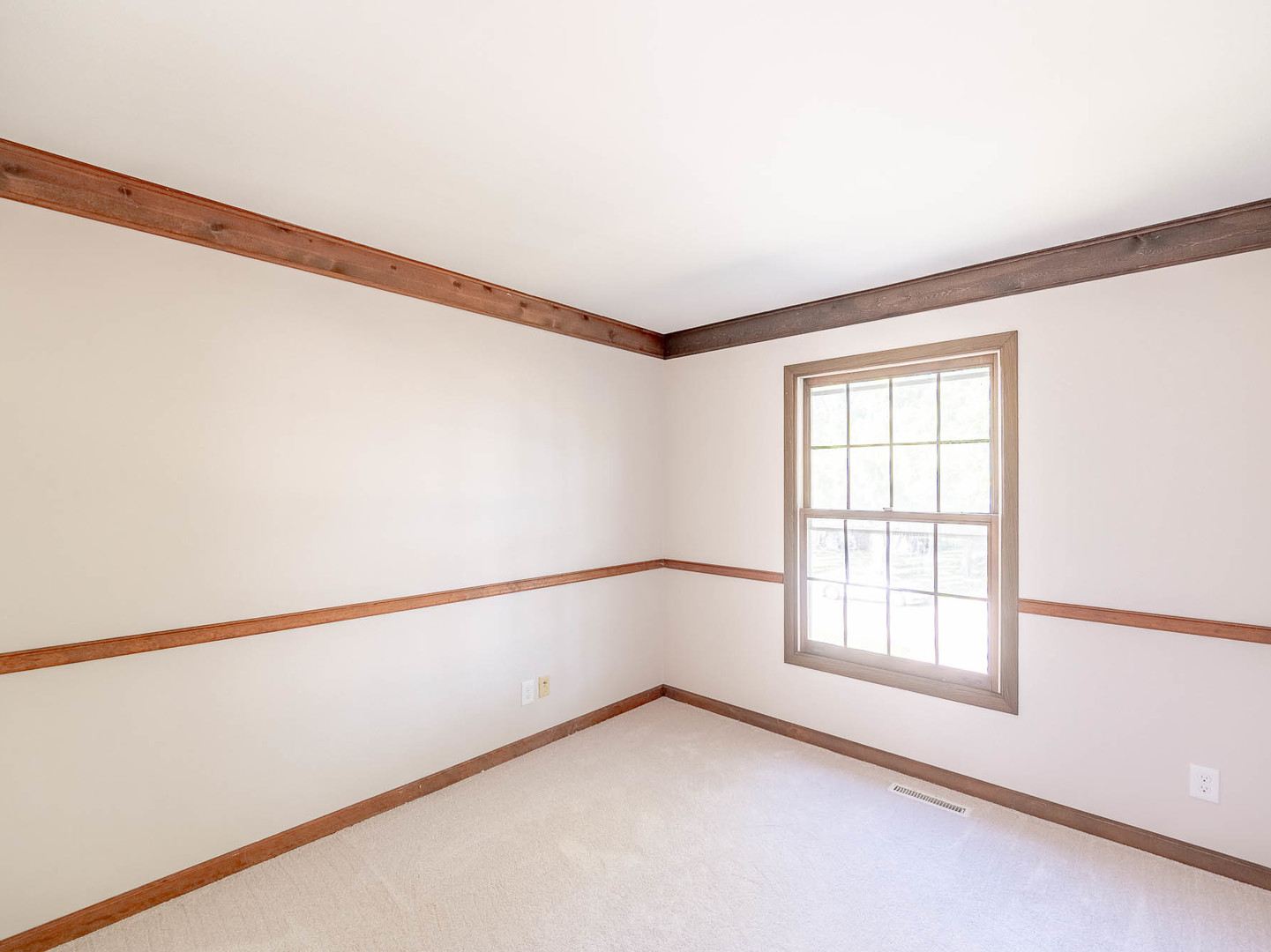 607 Silbury Court, McHenry, IL 60050