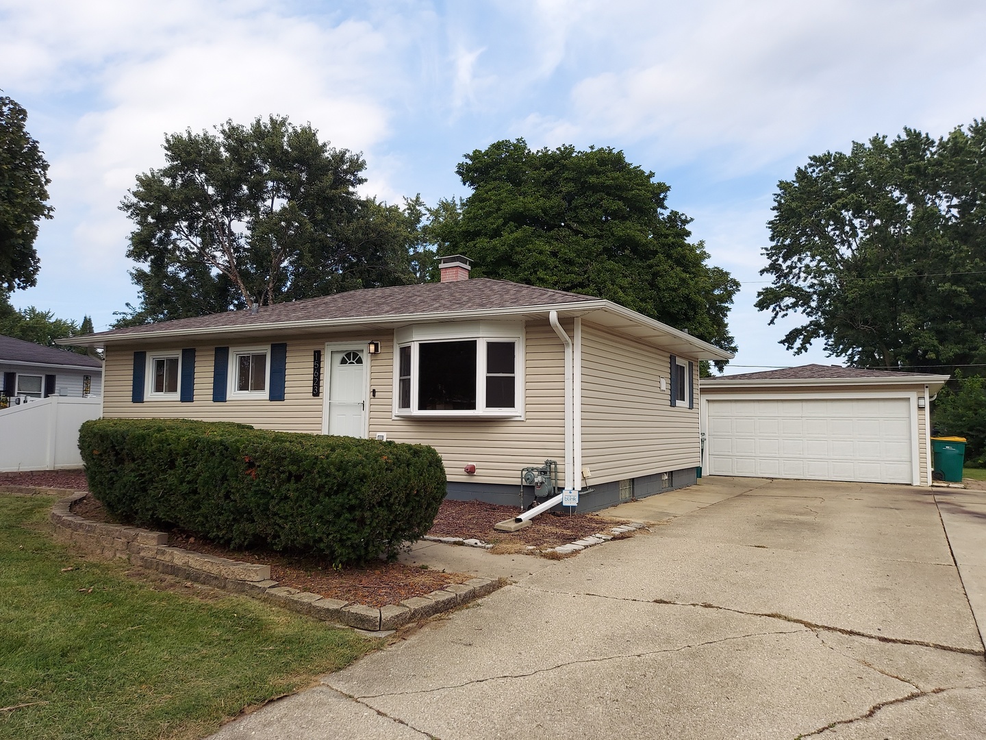 15623 S Frederick Avenue, Plainfield, IL 60544