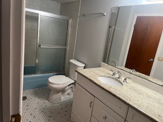 9120 W Oaks Avenue, Des Plaines, IL 60016